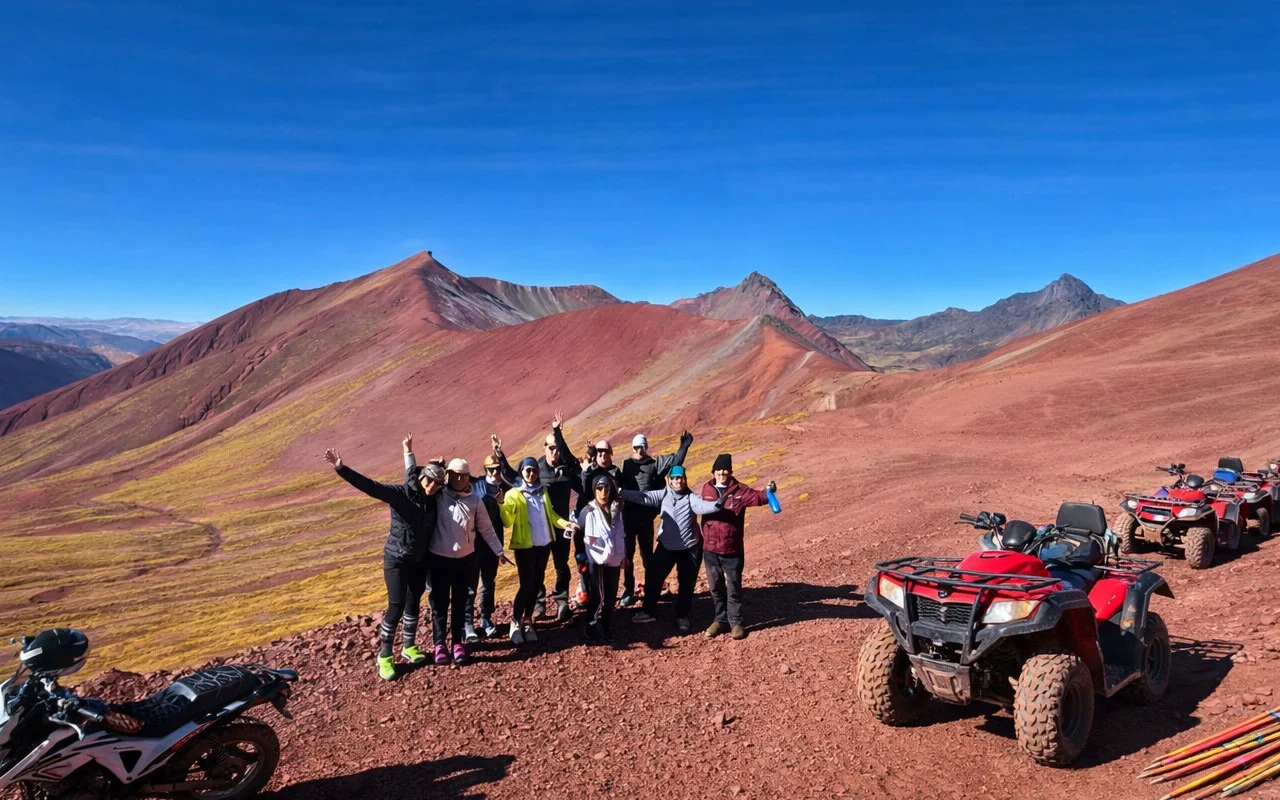 Passeio de Quadriciclo na Montanha de Cores e Vale Vermelho