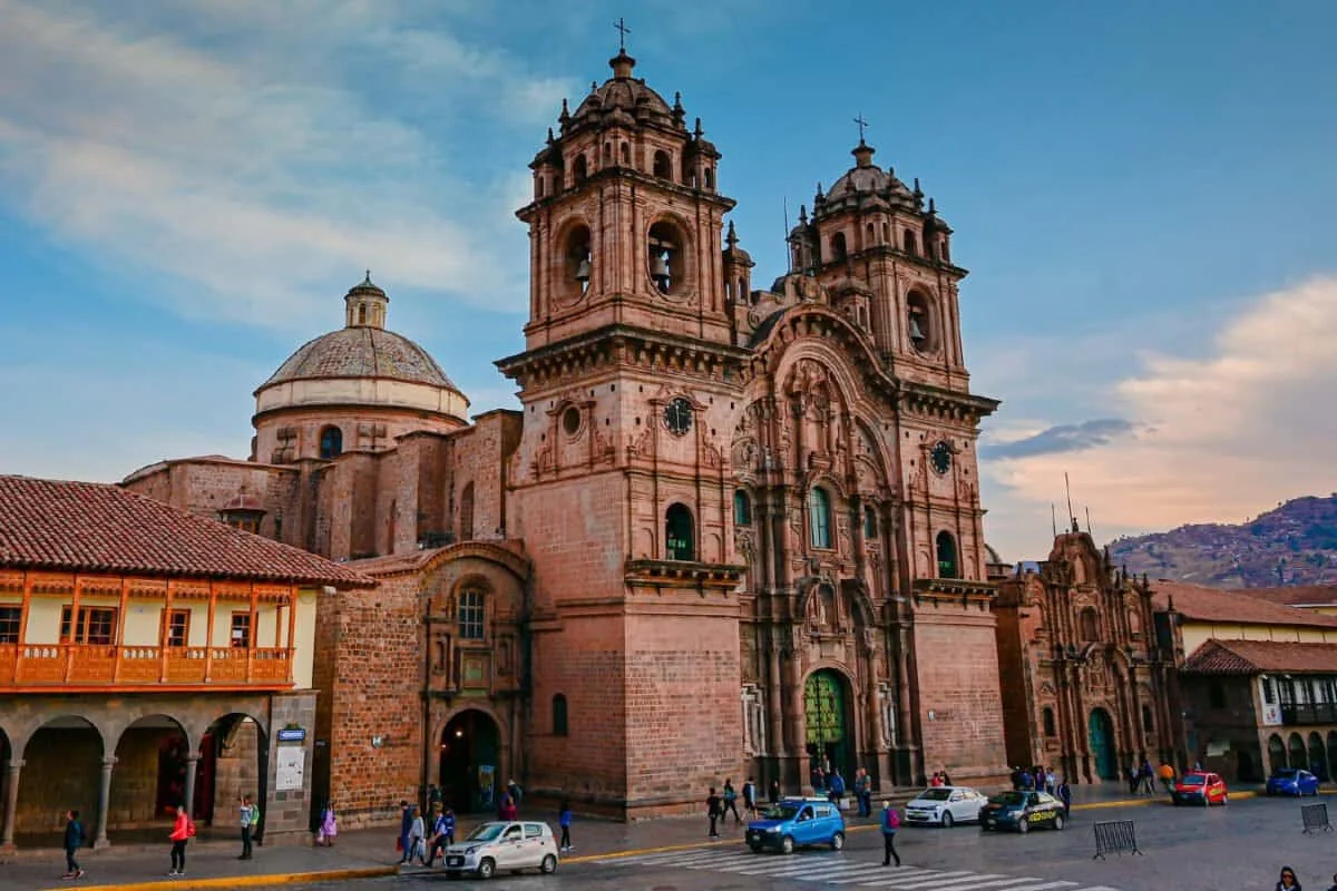 Compañía de Jesús Cusco fachada