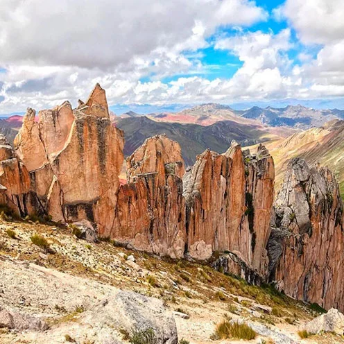 Excursão à Montanha Arco-Íris de Palcoyo