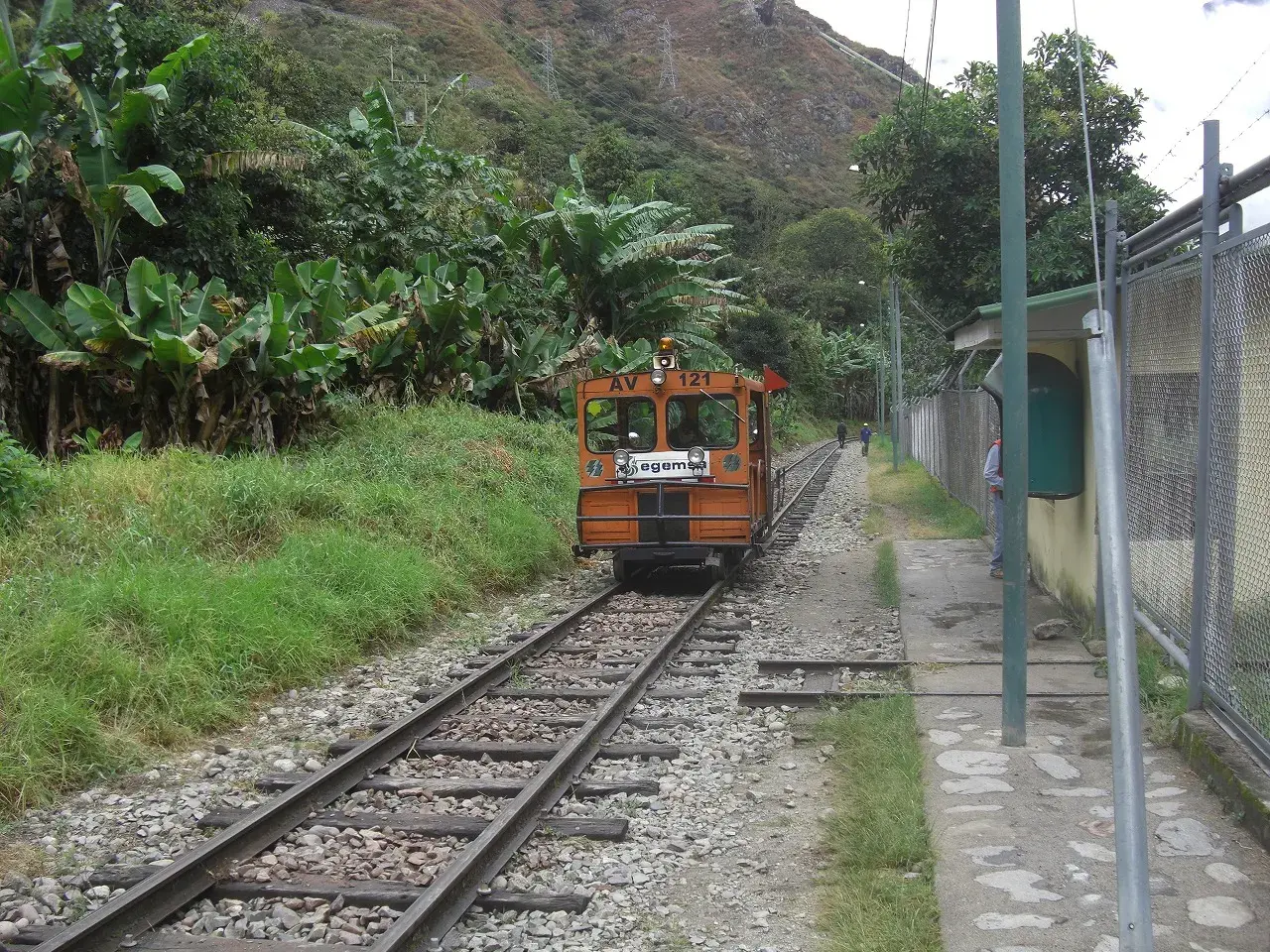 machu-picchu-by-car-2-days